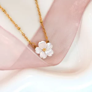 Collar María
